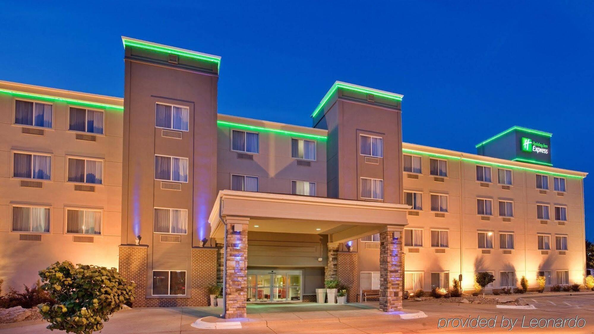 Holiday Inn Express Fremont By Ihg Eksteriør bilde